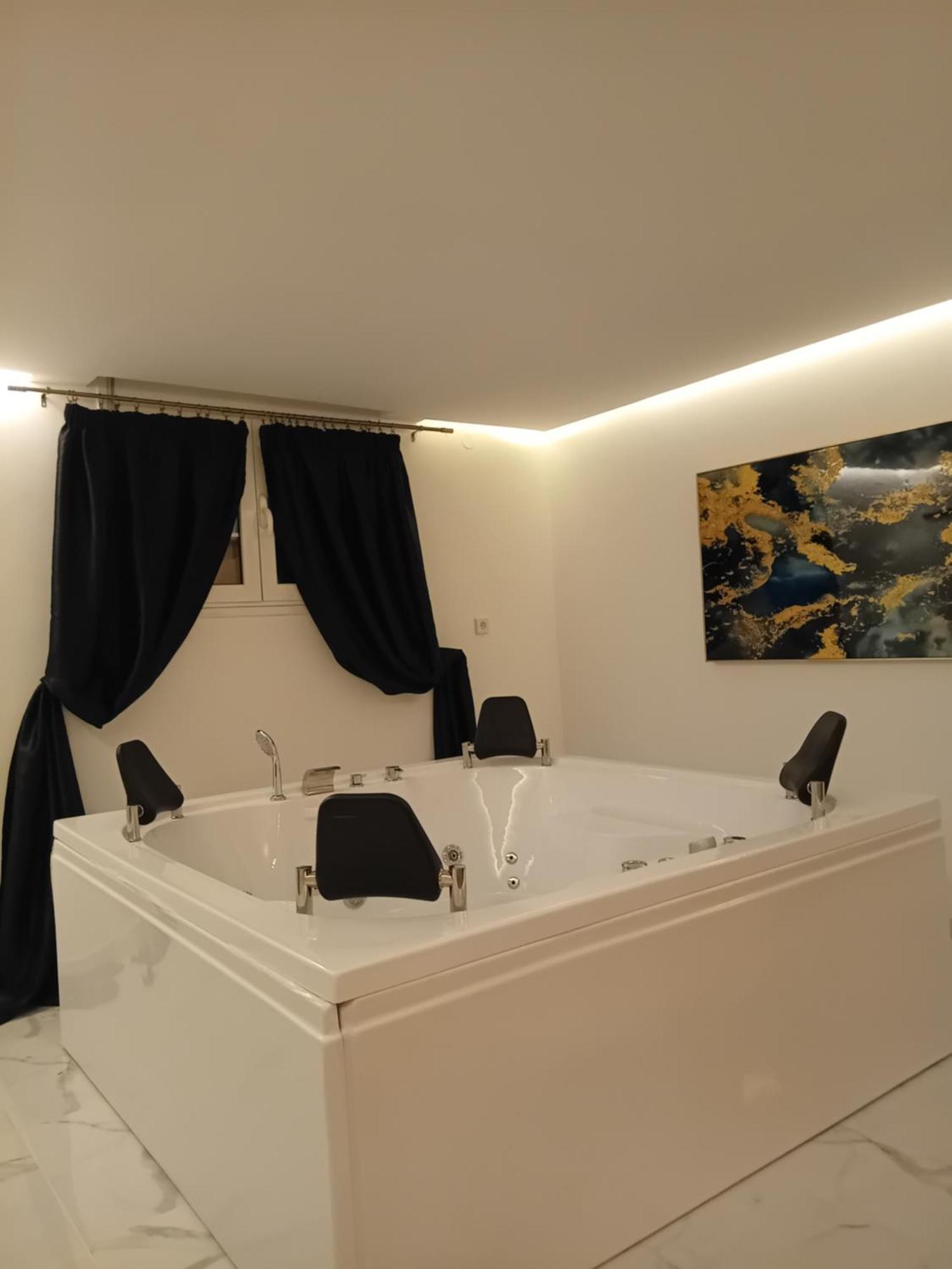 קאלאבאקה Meteora Grande Luxury Suite & Spa Villa מראה חיצוני תמונה